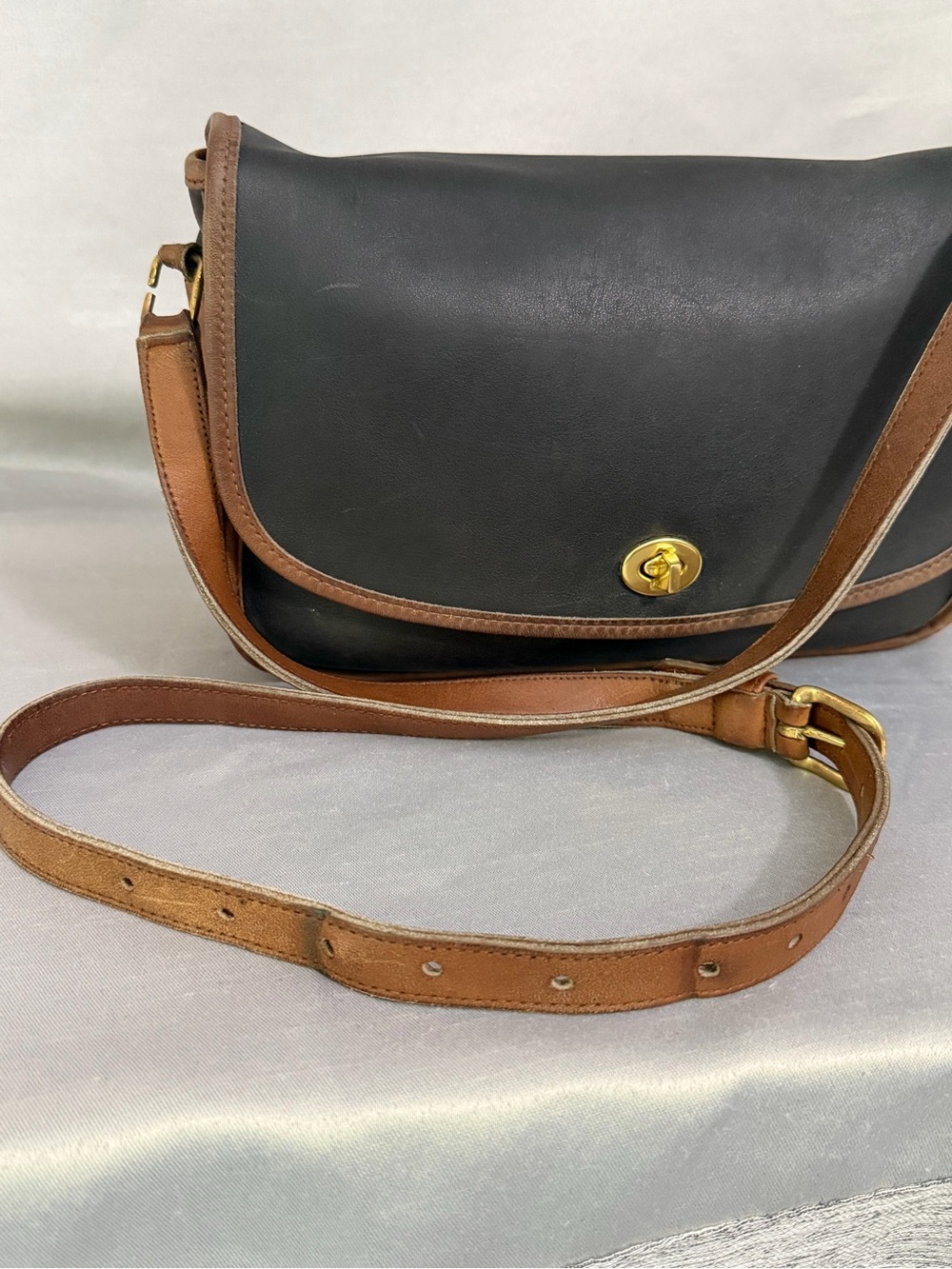 Vintage COACH City Spectator Bag Black/ Brown Two Toned Leather 80’s 0445-042 - Picture 11 of 14